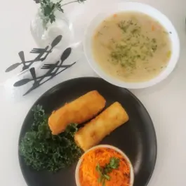 Danie Dnia:  Krupnik 400g + Krokiety z kapustą i mięsem 210g, Surówka 150g Bar CBM ul. Orkana 14a (Środa)