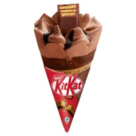 Lody kakaowe z sosem o smaku czekoladowym w rożku 110ml KitKat
